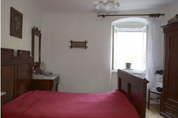 Chorwacja Privát Cres, Zewnątrz